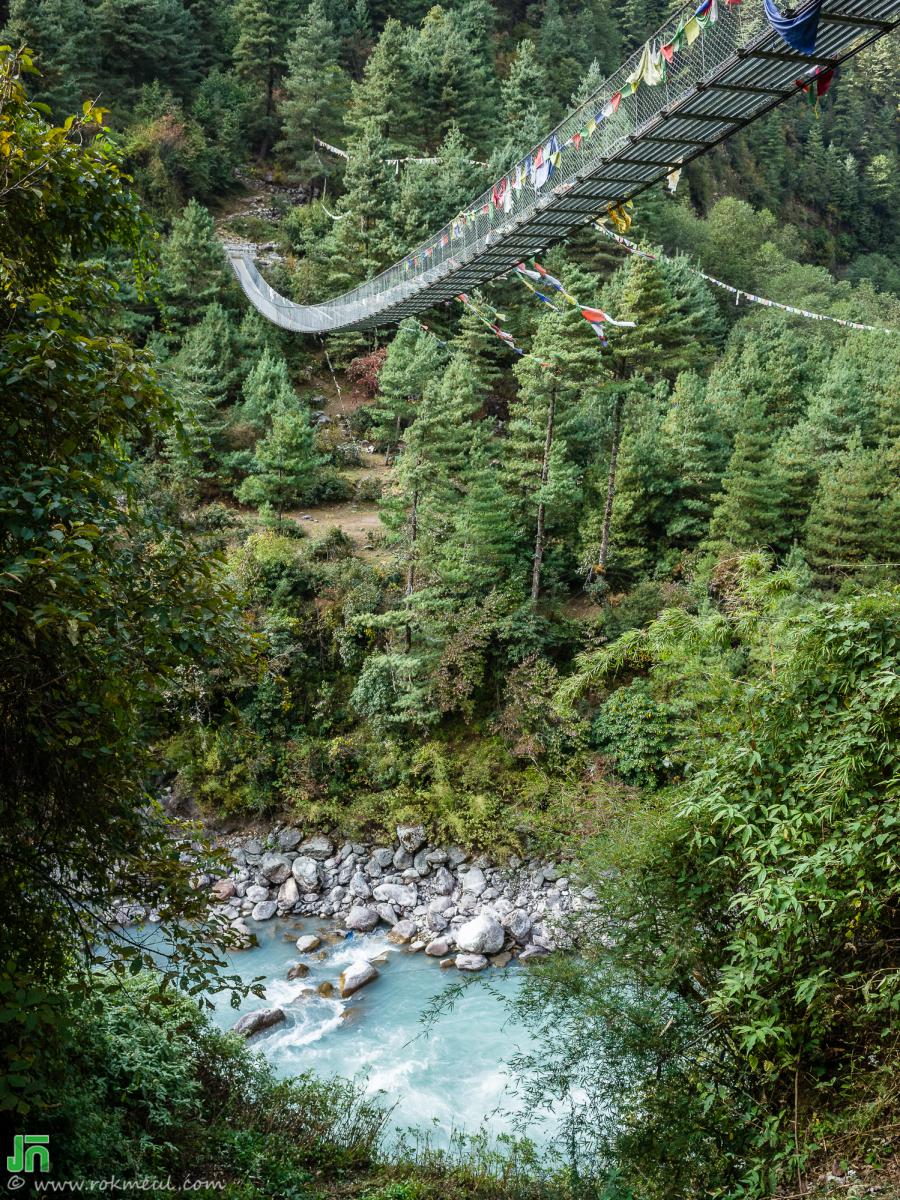 On the way from Monjo to Lukla