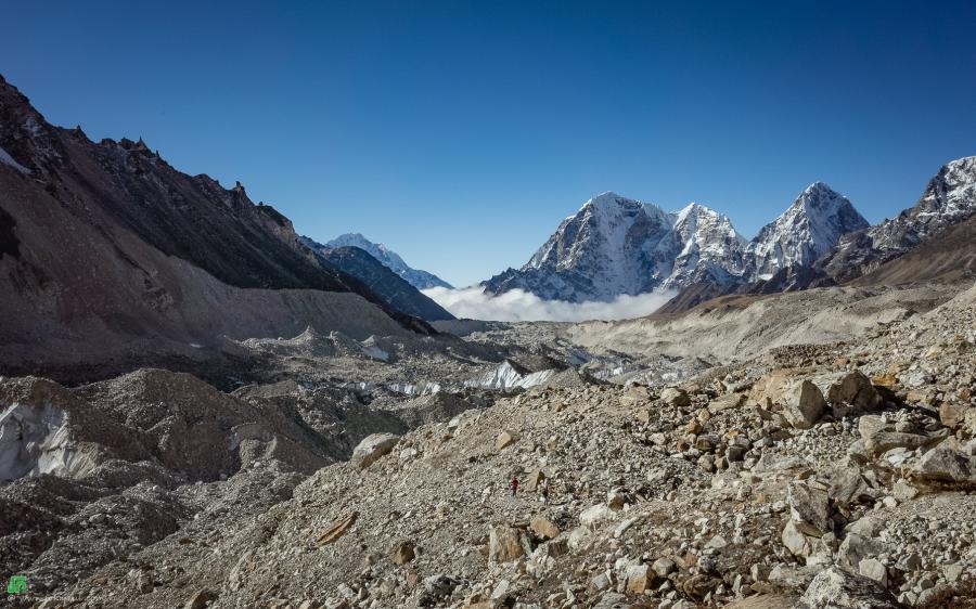 Khumbu Glacier, on the way to EBC
