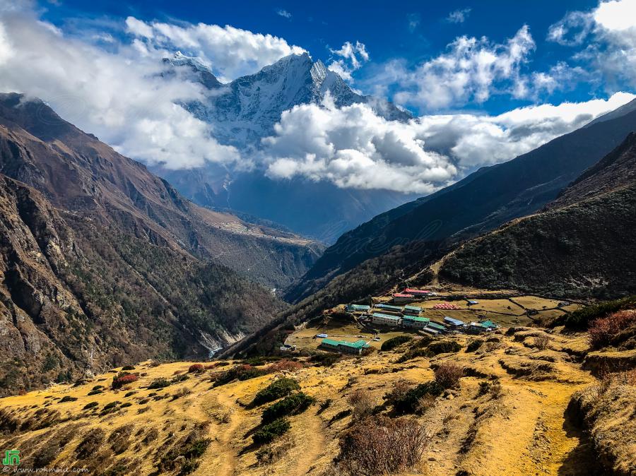 Dole Village, view from the hill on the way from Gokyo.