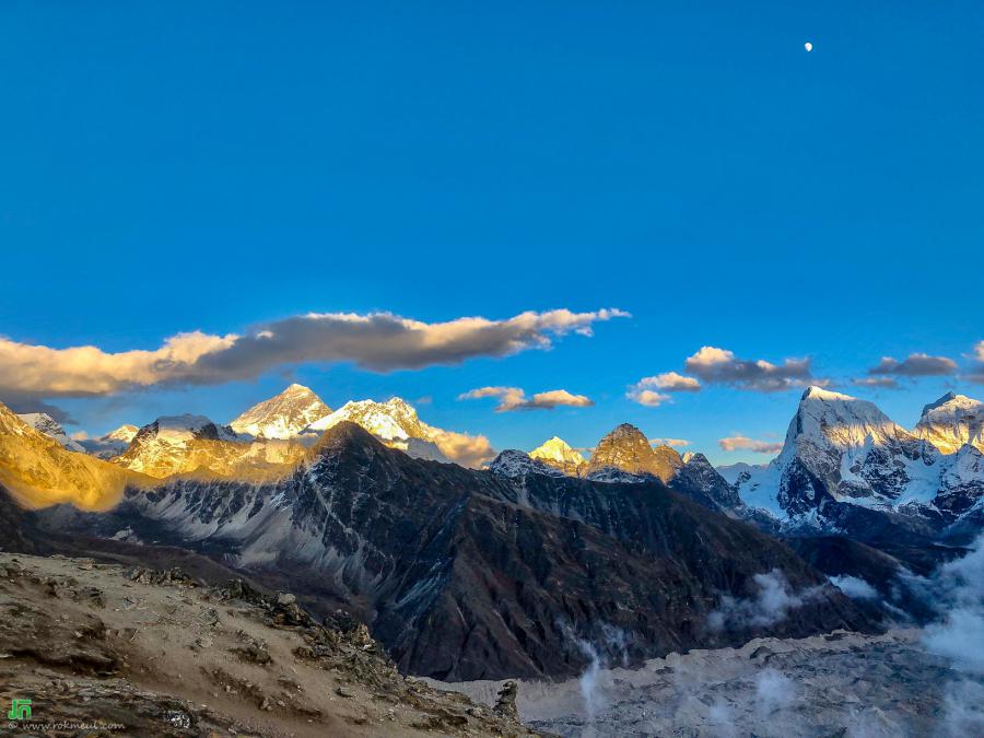 Everest មើលពីលើ ភ្នំ Gokyo Ri